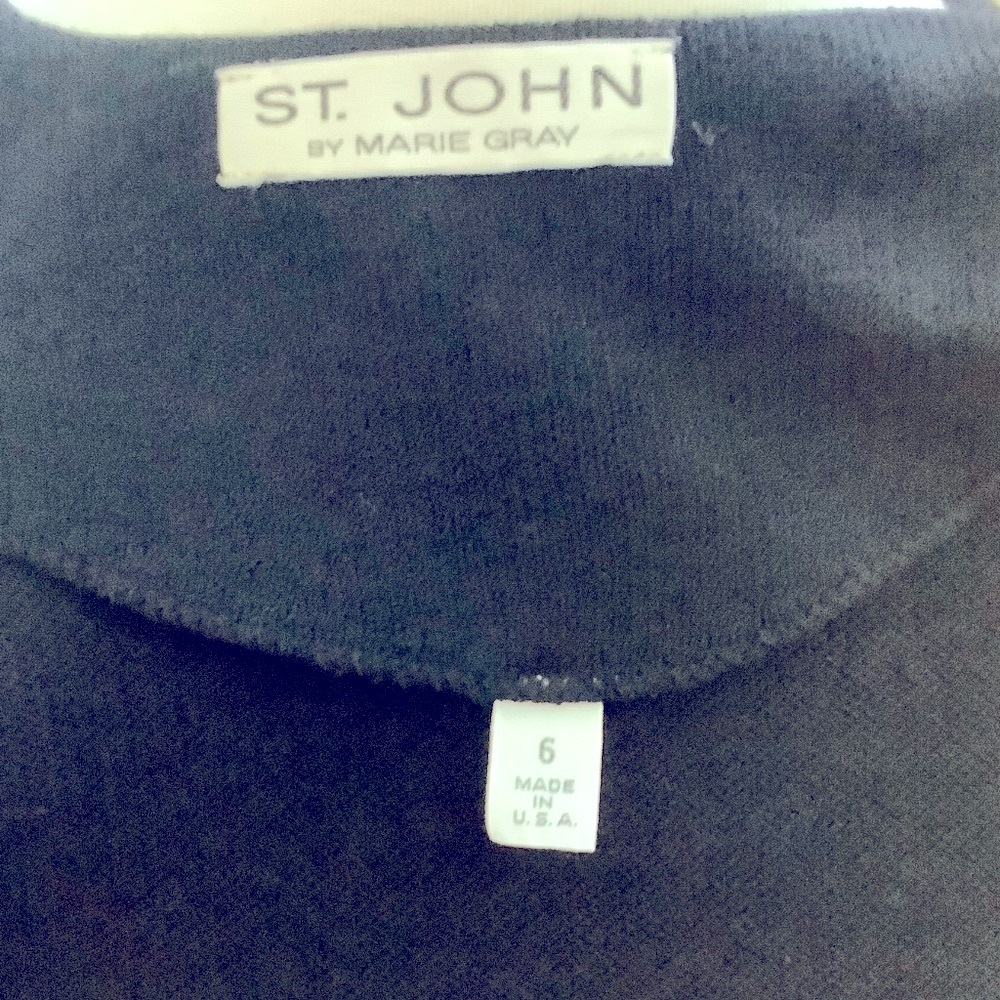 St. John Jacket Designer Navy Sweater Jacket Gold Embellishments Like New Size 6 - Picture 7 of 7